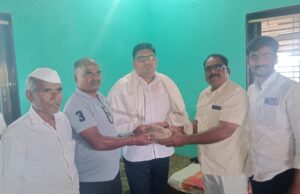 दुर्लक्षित रस्त्याकडे आमदारांचे लक्ष……