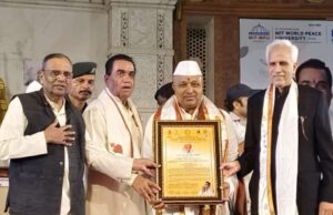 वारकरी व अध्यात्मिक कार्याचा गौरव